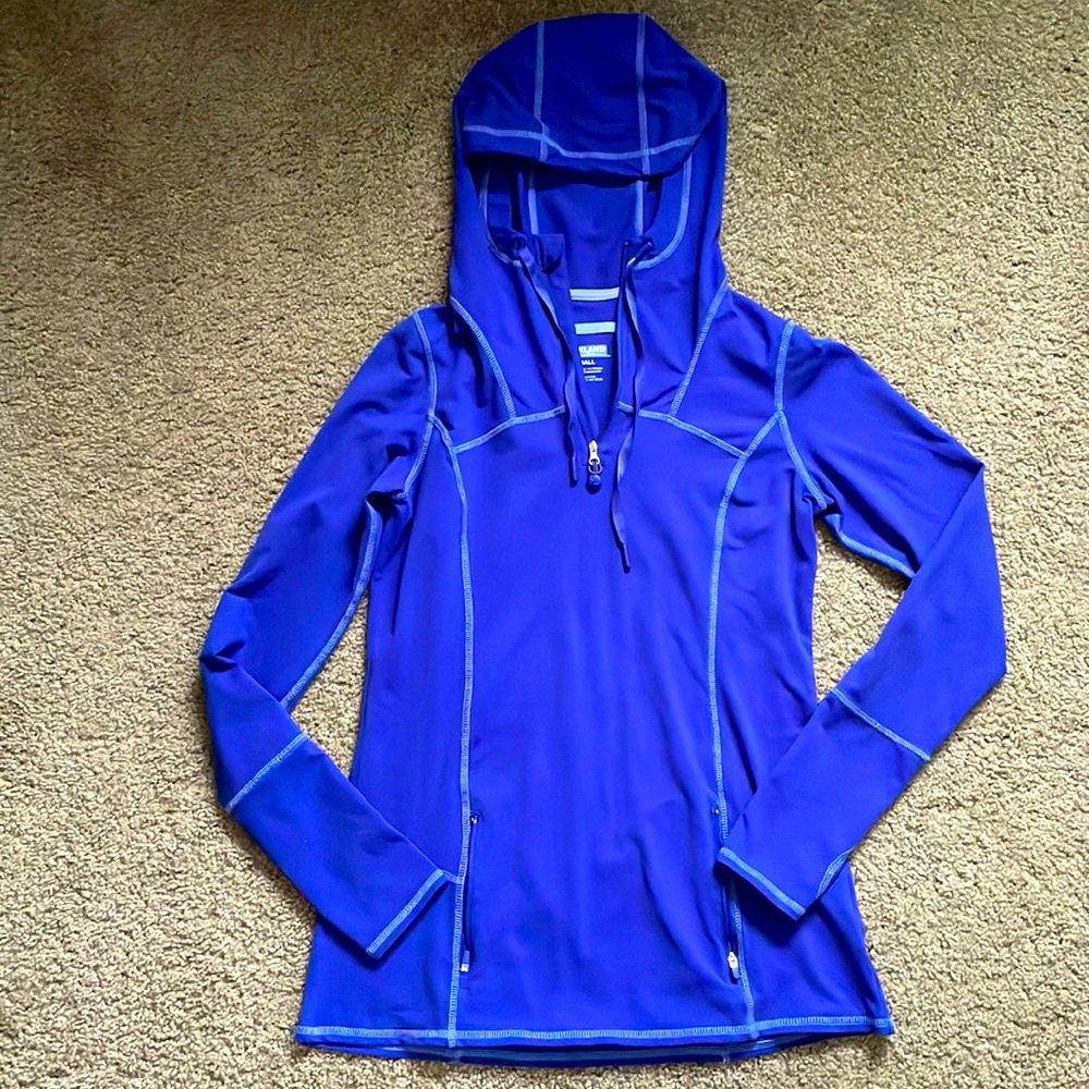 Blue Pullover